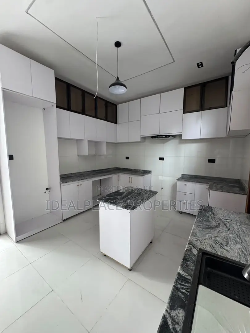 4bdrm Duplex in Sangotedo for sale