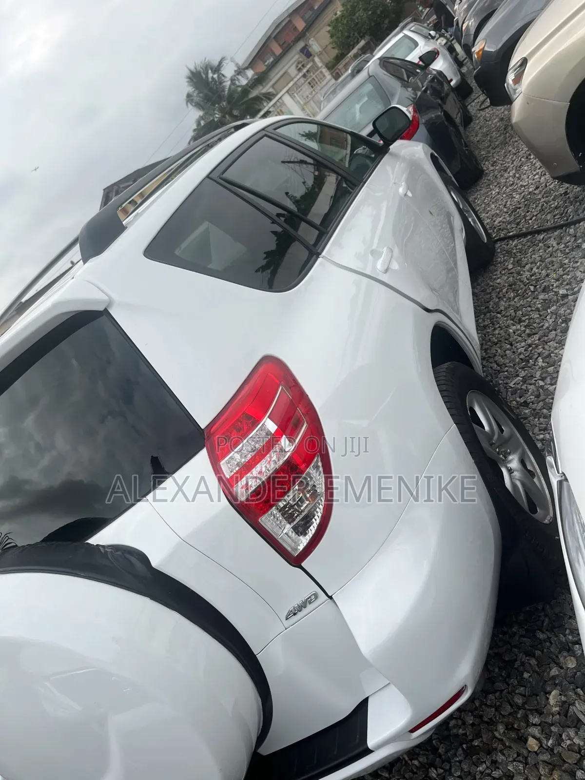 Toyota RAV4 2011 White