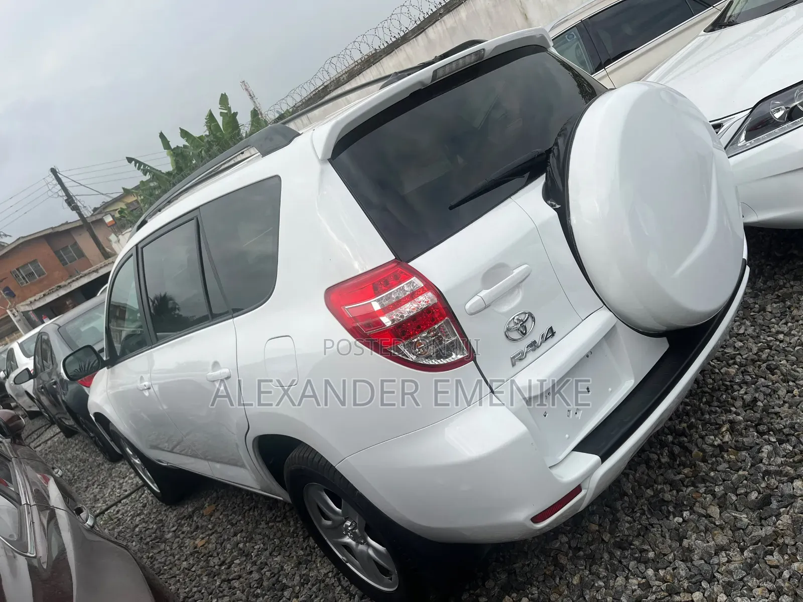 Toyota RAV4 2011 White