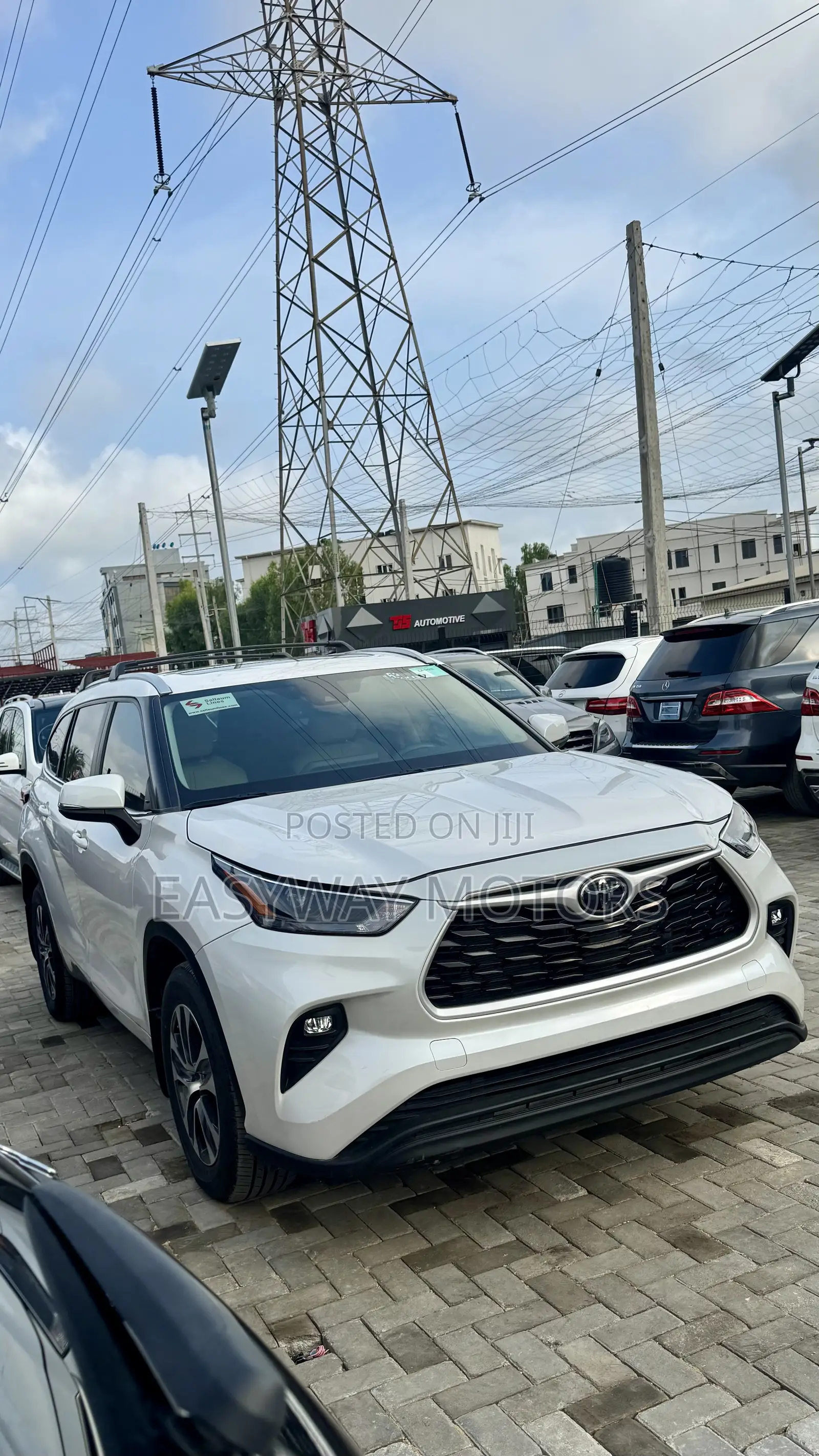 Toyota Highlander XLE AWD 2024 White