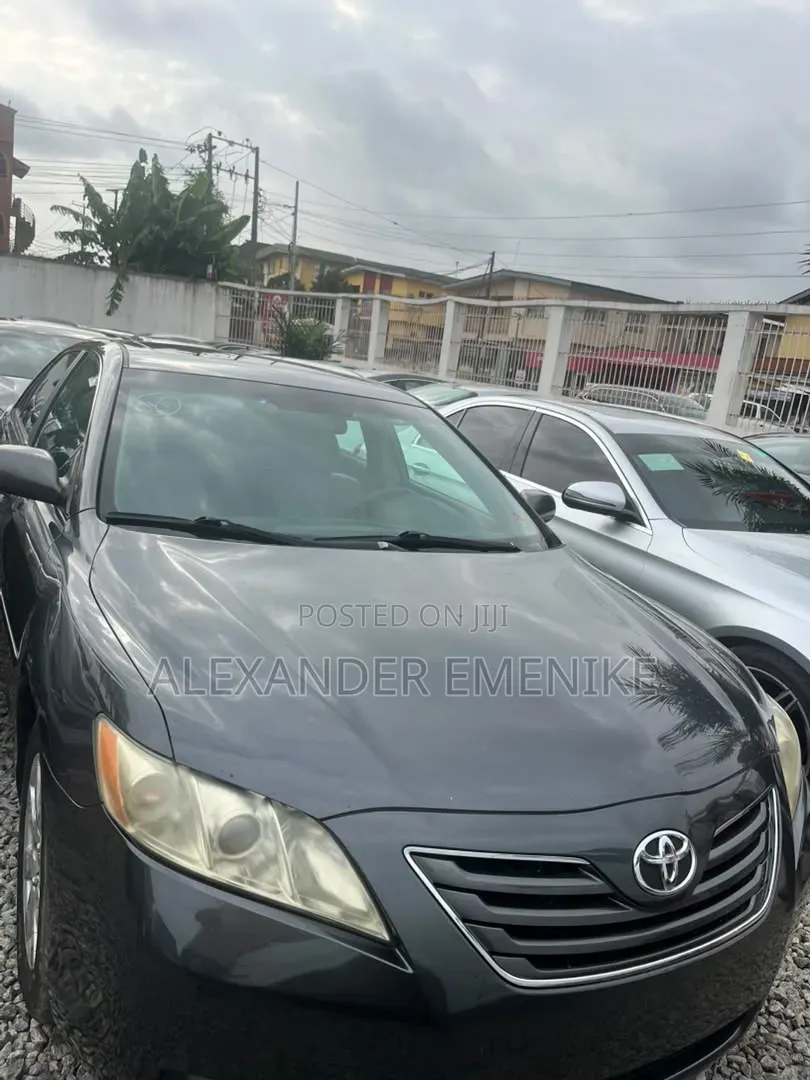 Toyota Camry 2009 Gray