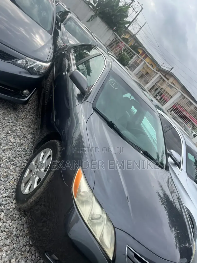 Toyota Camry 2009 Gray