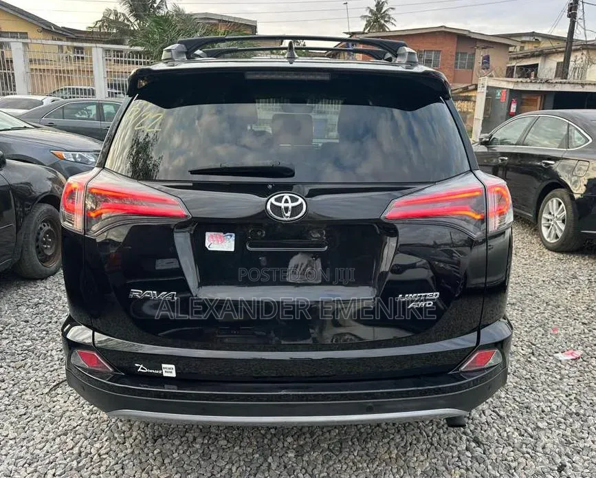 Toyota RAV4 2017 Black