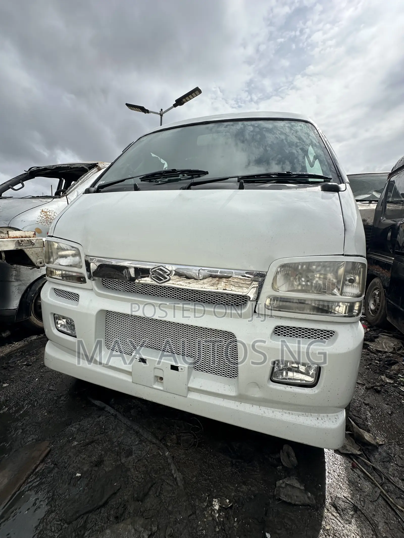 Suzuki Every 2010 White