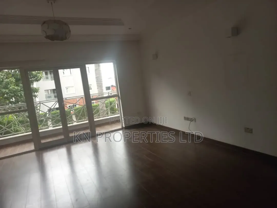2bdrm Block of Flats in Utako for rent