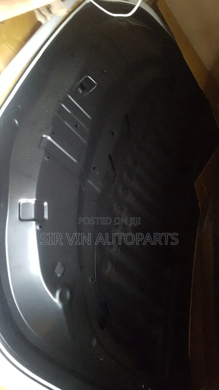 Bonnet Toyota Highlander Grand 2024