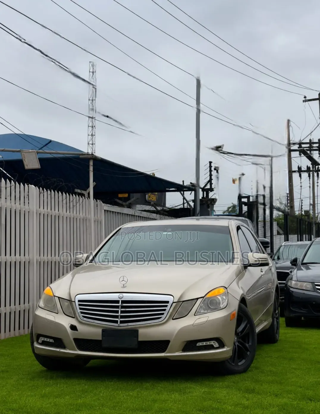 Mercedes-Benz E350 2010 Gold