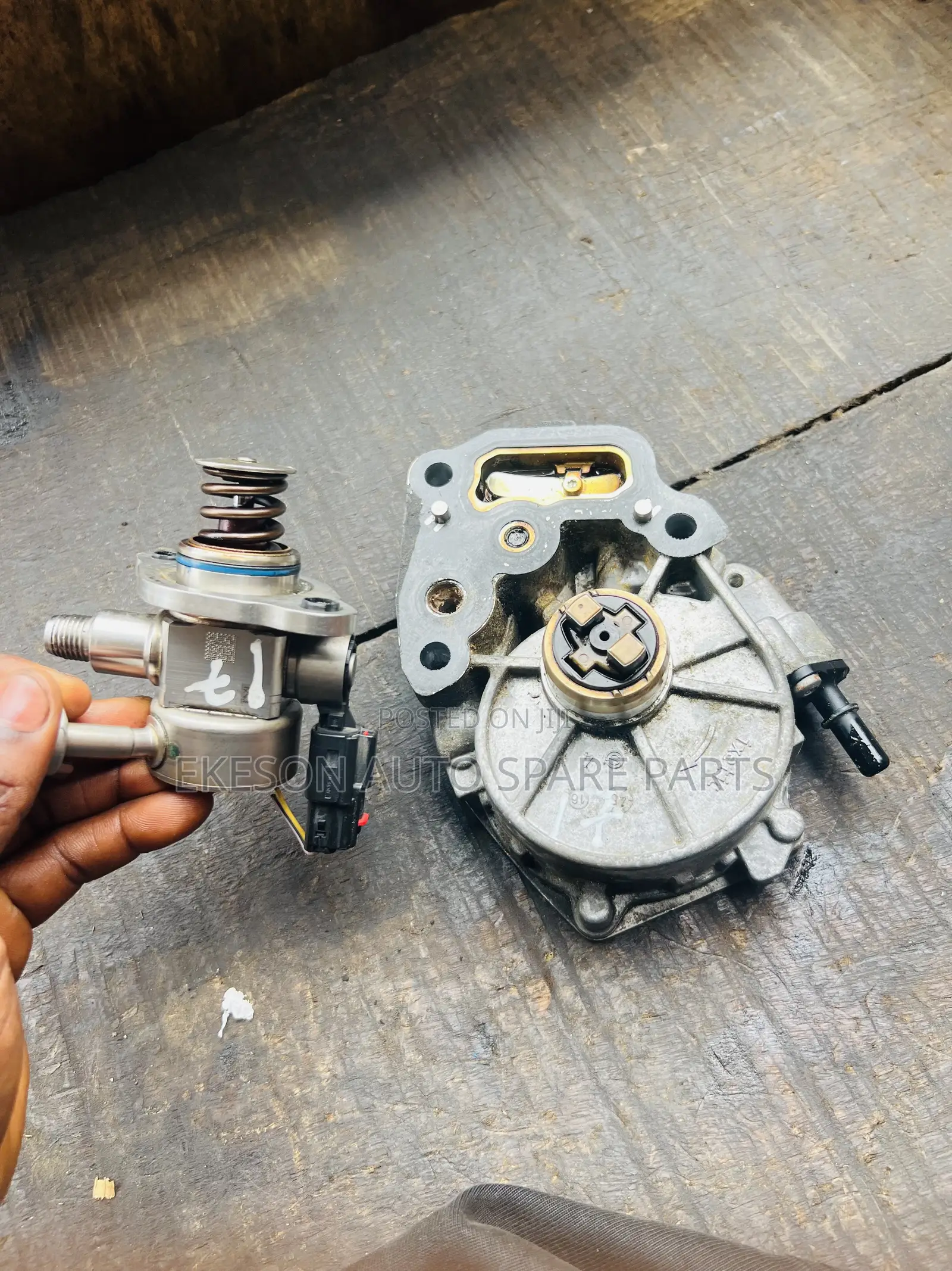 Fuel Pump and Brake Vacuum Pump for Chevrolet Equinox,Malibu,Cruze