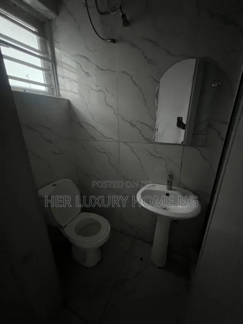 1bdrm Shared Apartment in Orchid, Lekki Expressway for rent