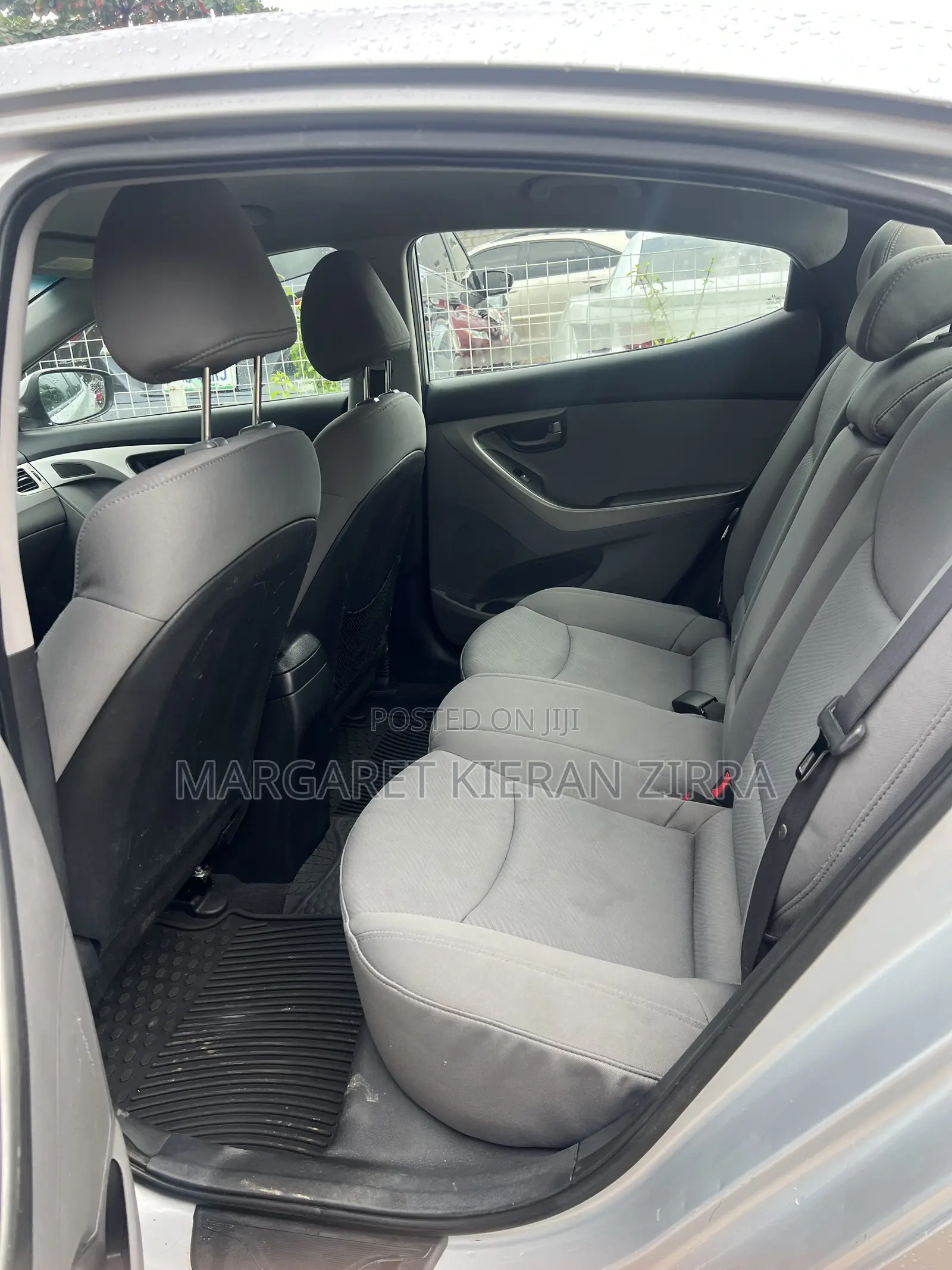 Hyundai Elantra 2012 Silver