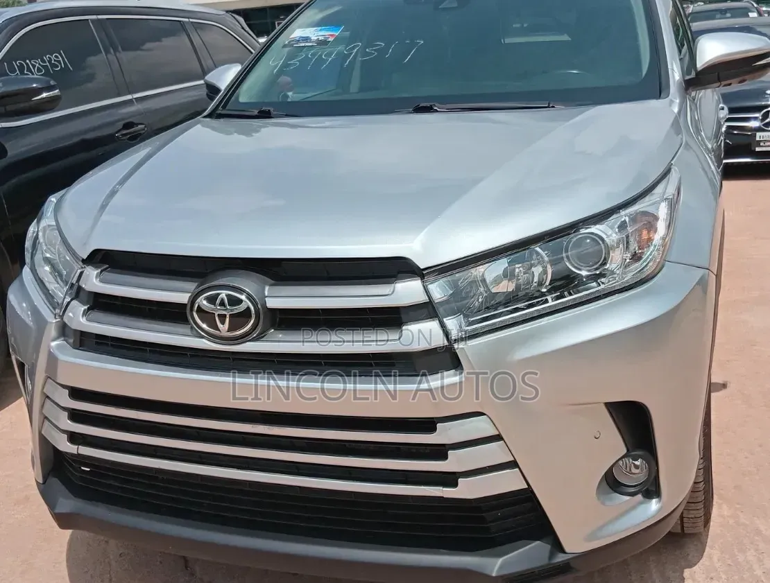 Toyota Highlander Limited Platinum 4x4 V6 (3.5L 6cyl 8A) 2018 Silver