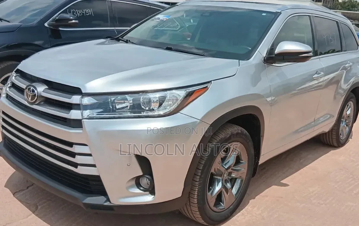 Toyota Highlander Limited Platinum 4x4 V6 (3.5L 6cyl 8A) 2018 Silver