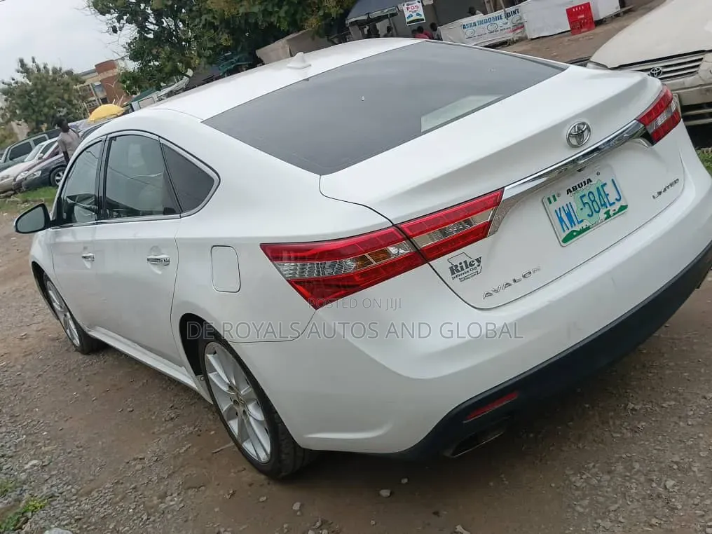 Toyota Avalon 2014 Brown