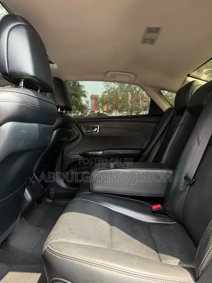 Toyota Avalon Touring Sedan FWD (3.5 6cyl 6A) 2017 Maroon