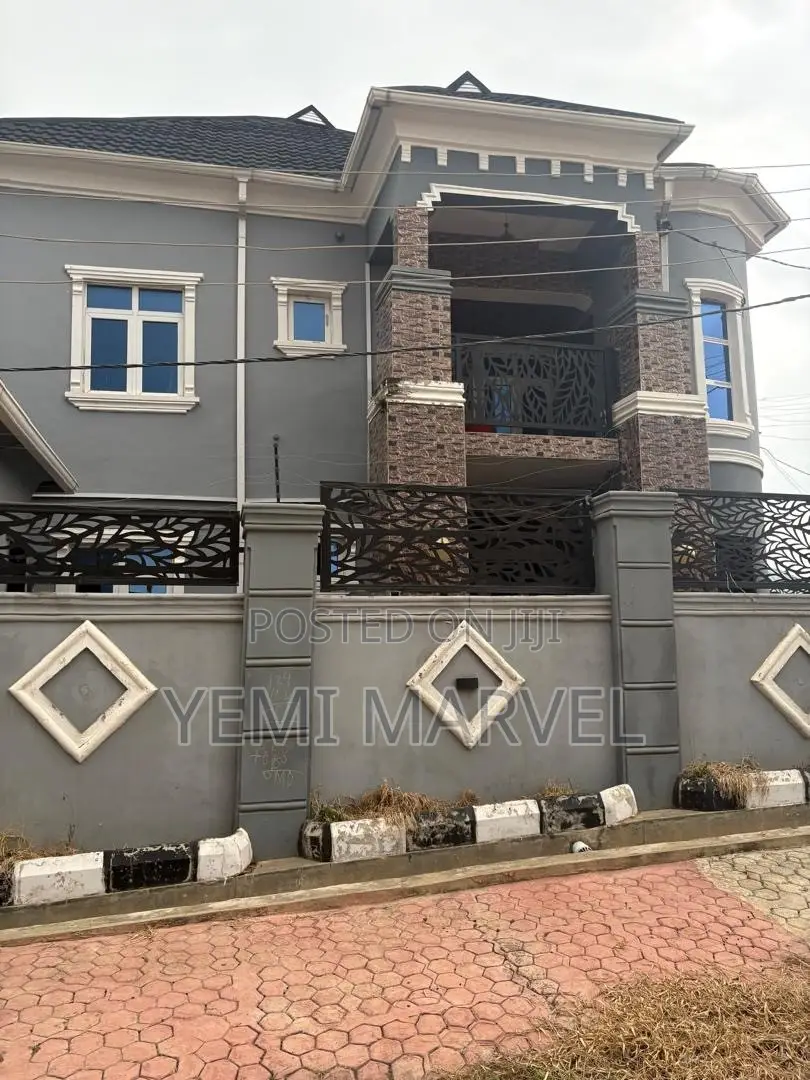 3bdrm Block of Flats in Bankole, Karinkapo for rent