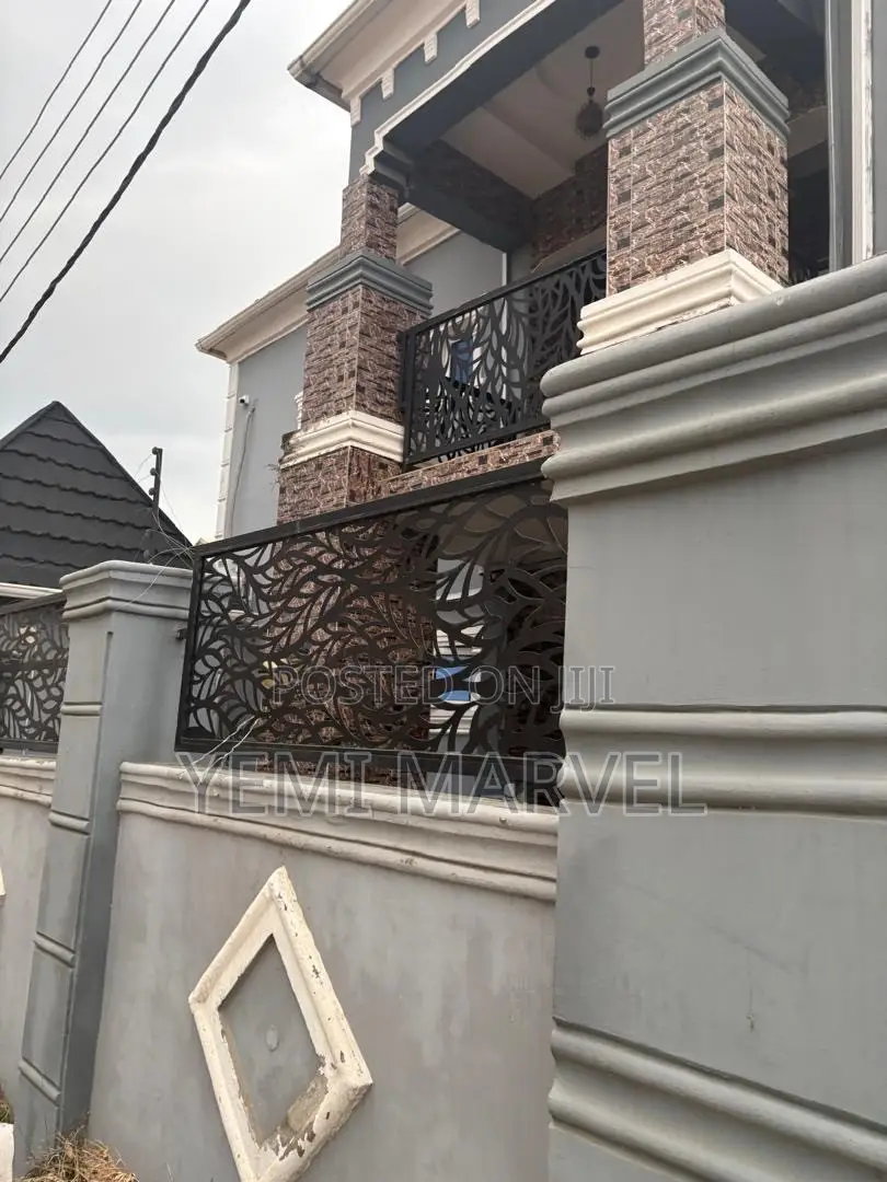 3bdrm Block of Flats in Bankole, Karinkapo for rent