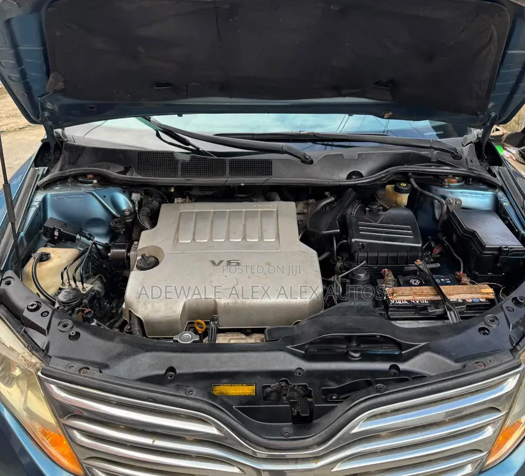 Toyota Venza 2011 Blue
