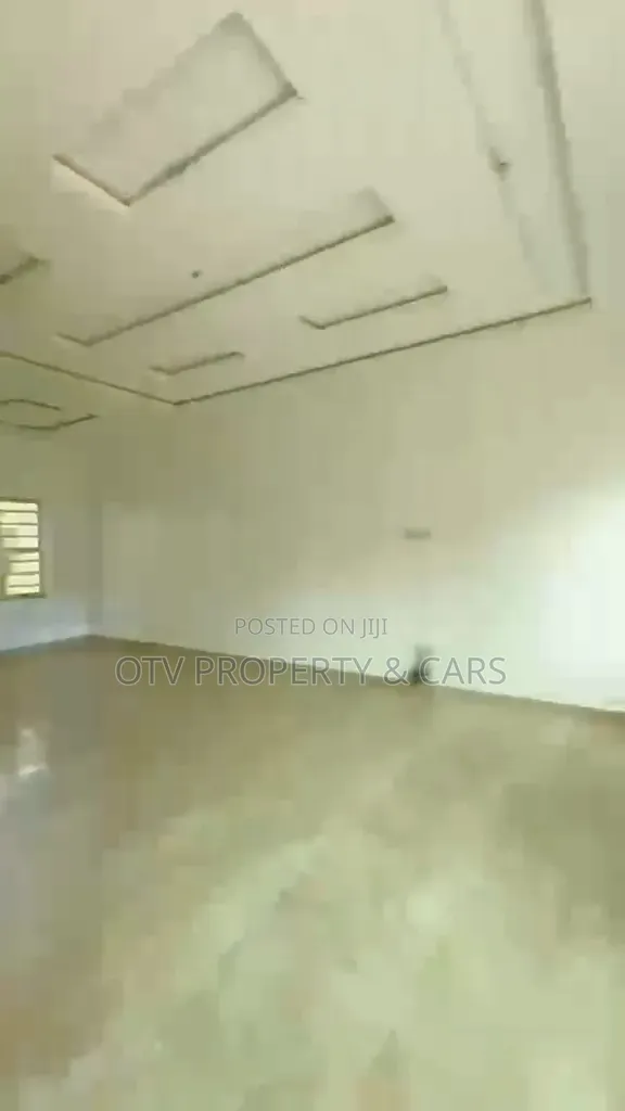 3bdrm Townhouse/Terrace in GRA Phase 2 Shangisha for sale