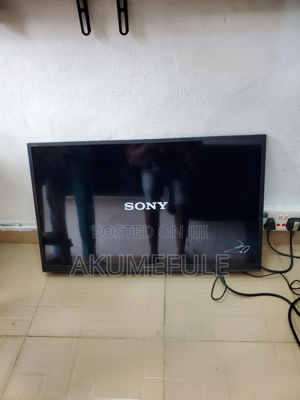 Sony Smart TV 32 Inches Display With Free Netflix Account