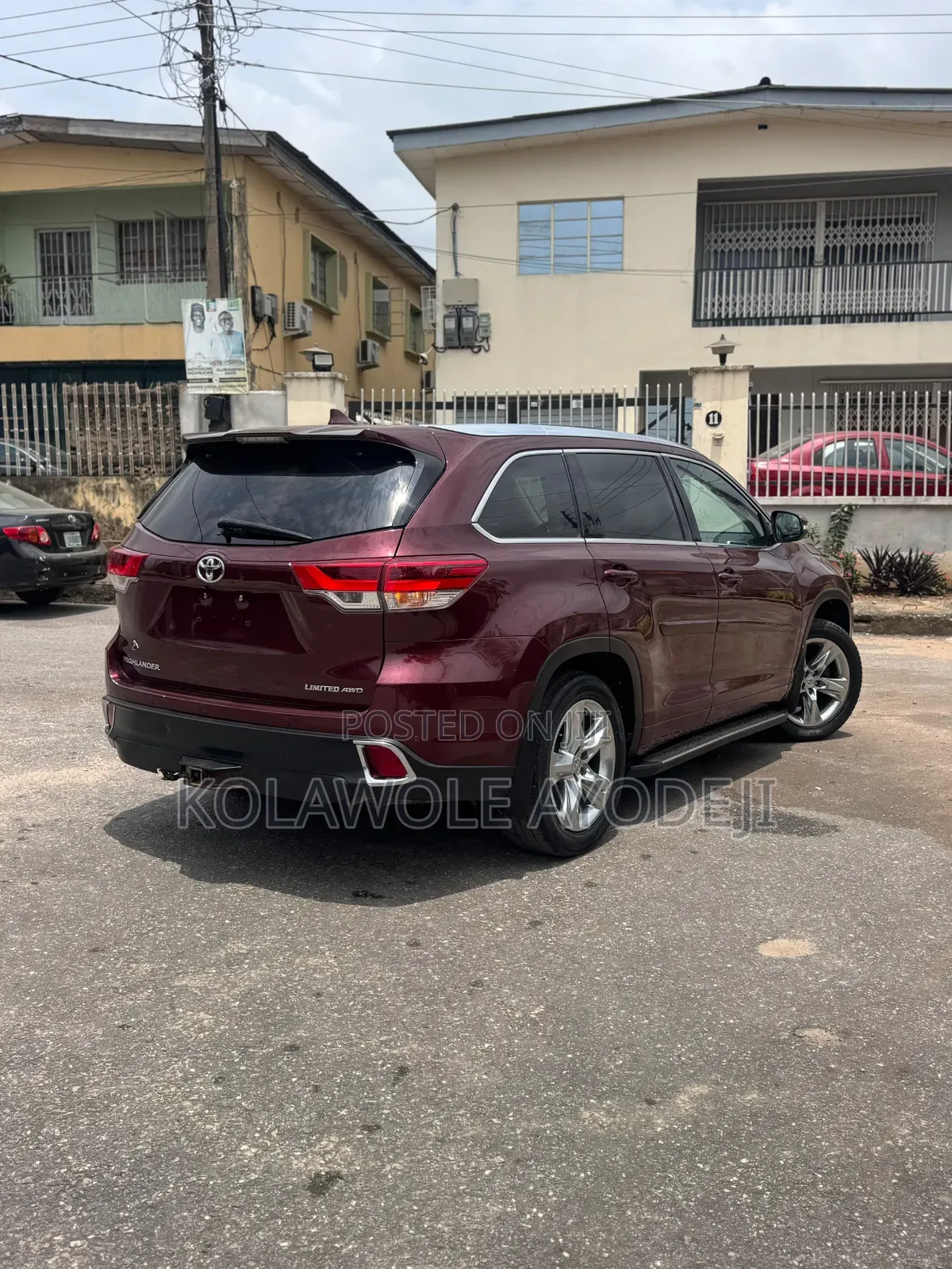 Toyota Highlander Limited Platinum 4dr SUV AWD (3.5L 6cyl 6A) 2015