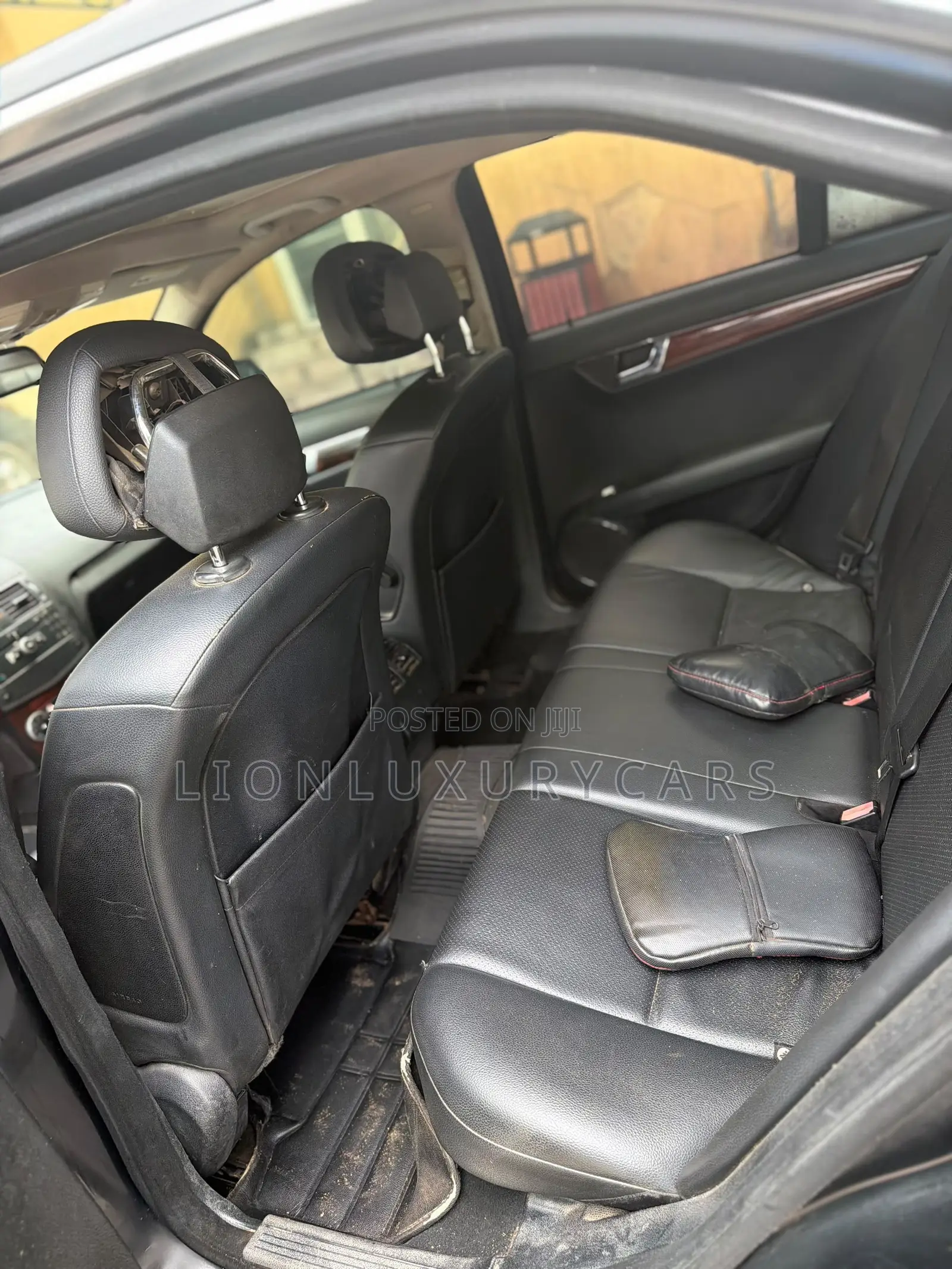 Mercedes-Benz C300 2009 Black