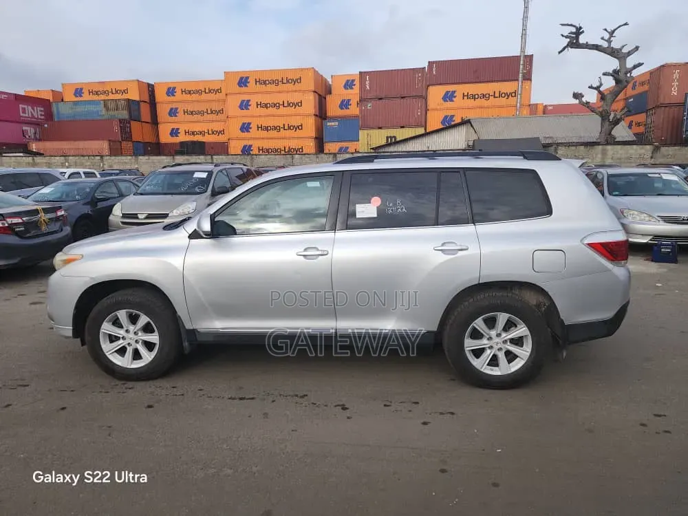 Toyota Highlander 2013 Silver