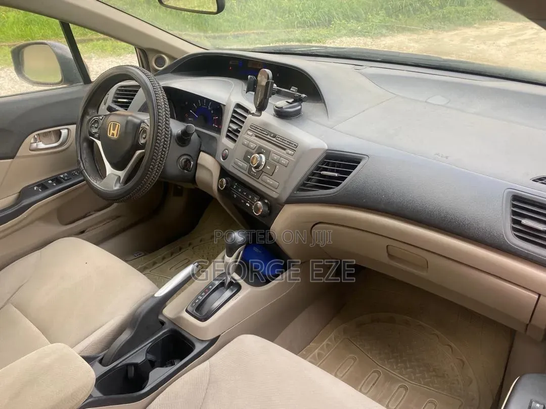 Honda Civic 2012 Gray
