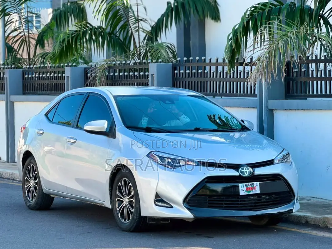 Toyota Corolla 2016 Silver