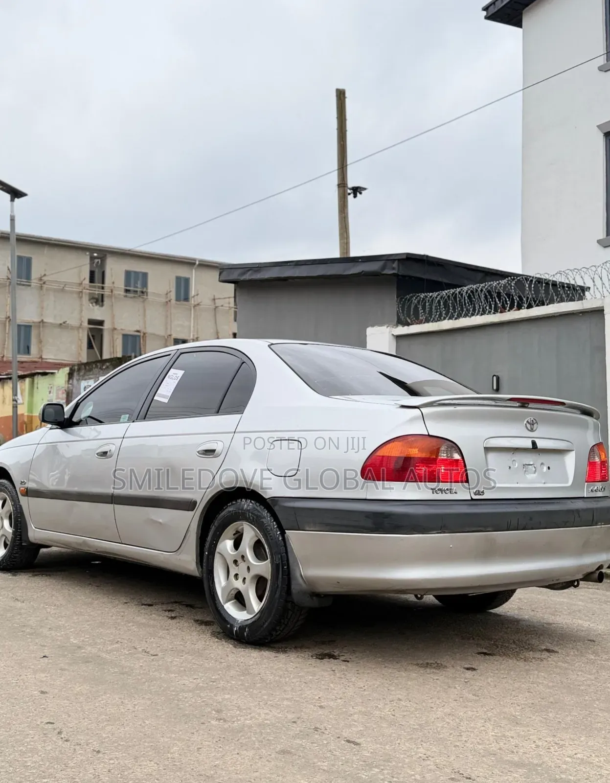 Toyota Avensis 2003 Silver
