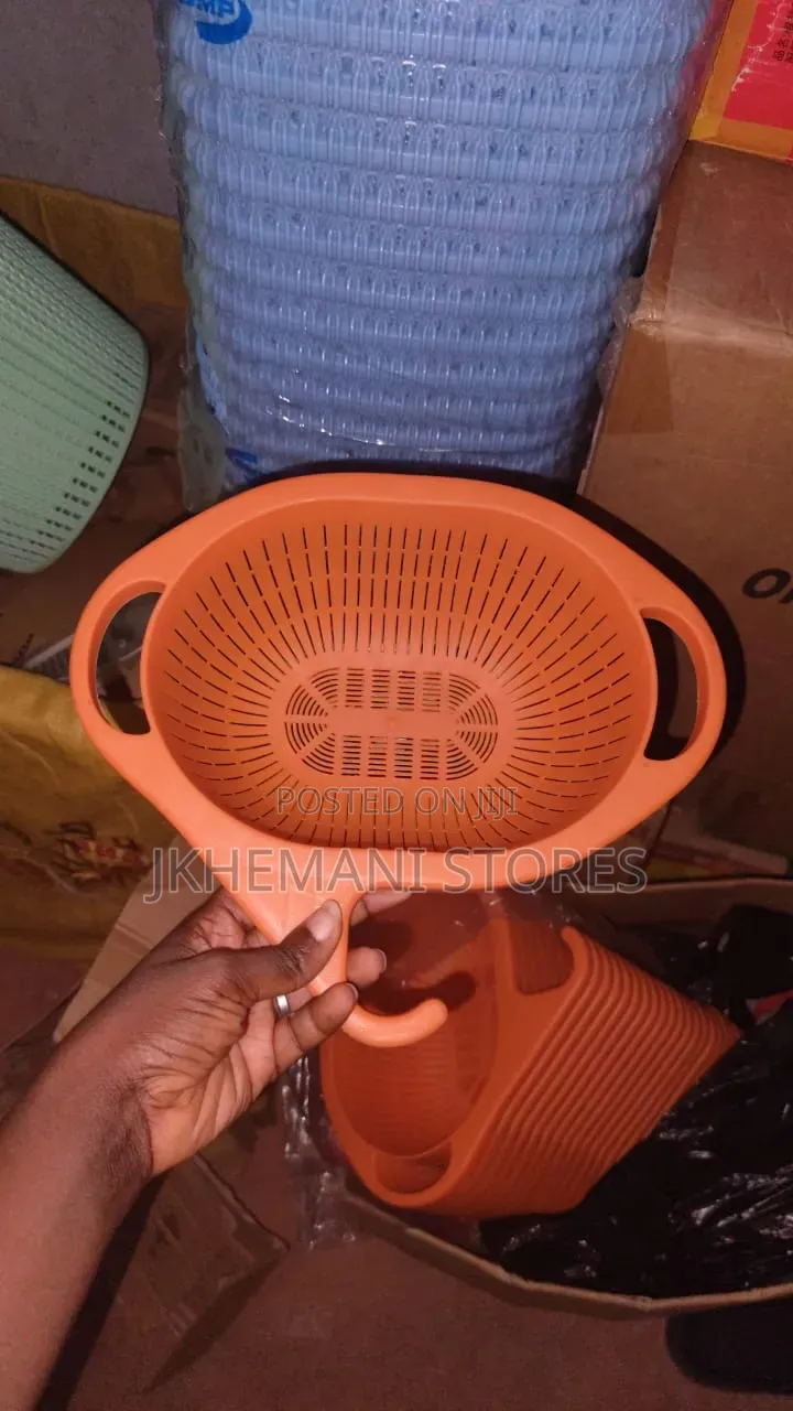 12pcs Big Size Plastic Sieve Strainer