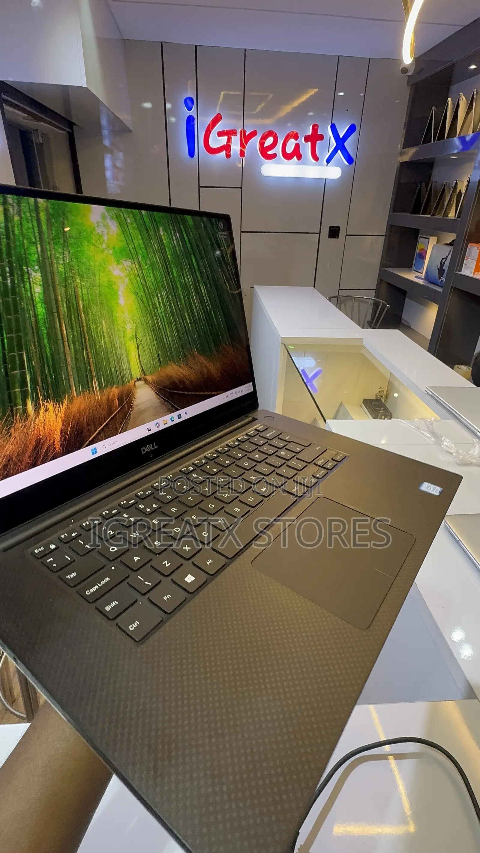 Laptop Dell XPS 15-9570 16GB Intel Core i9 SSD 256GB