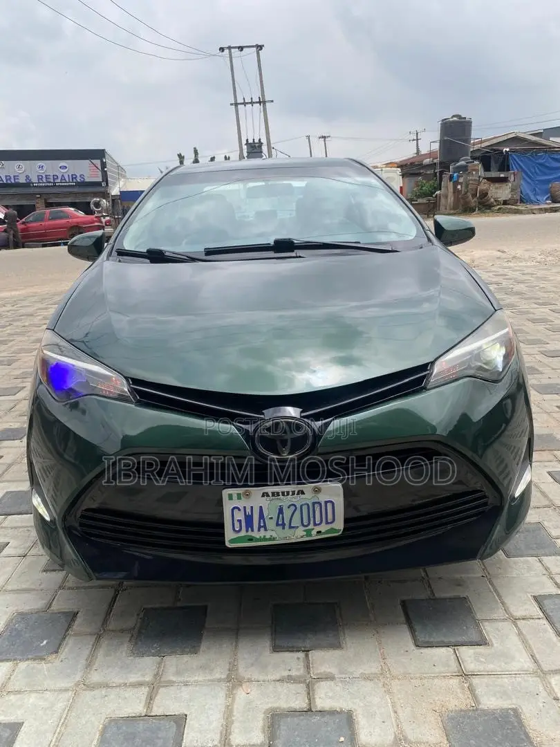Toyota Camry LE 4dr Sedan (2.5L 4cyl 6A) 2015 Green