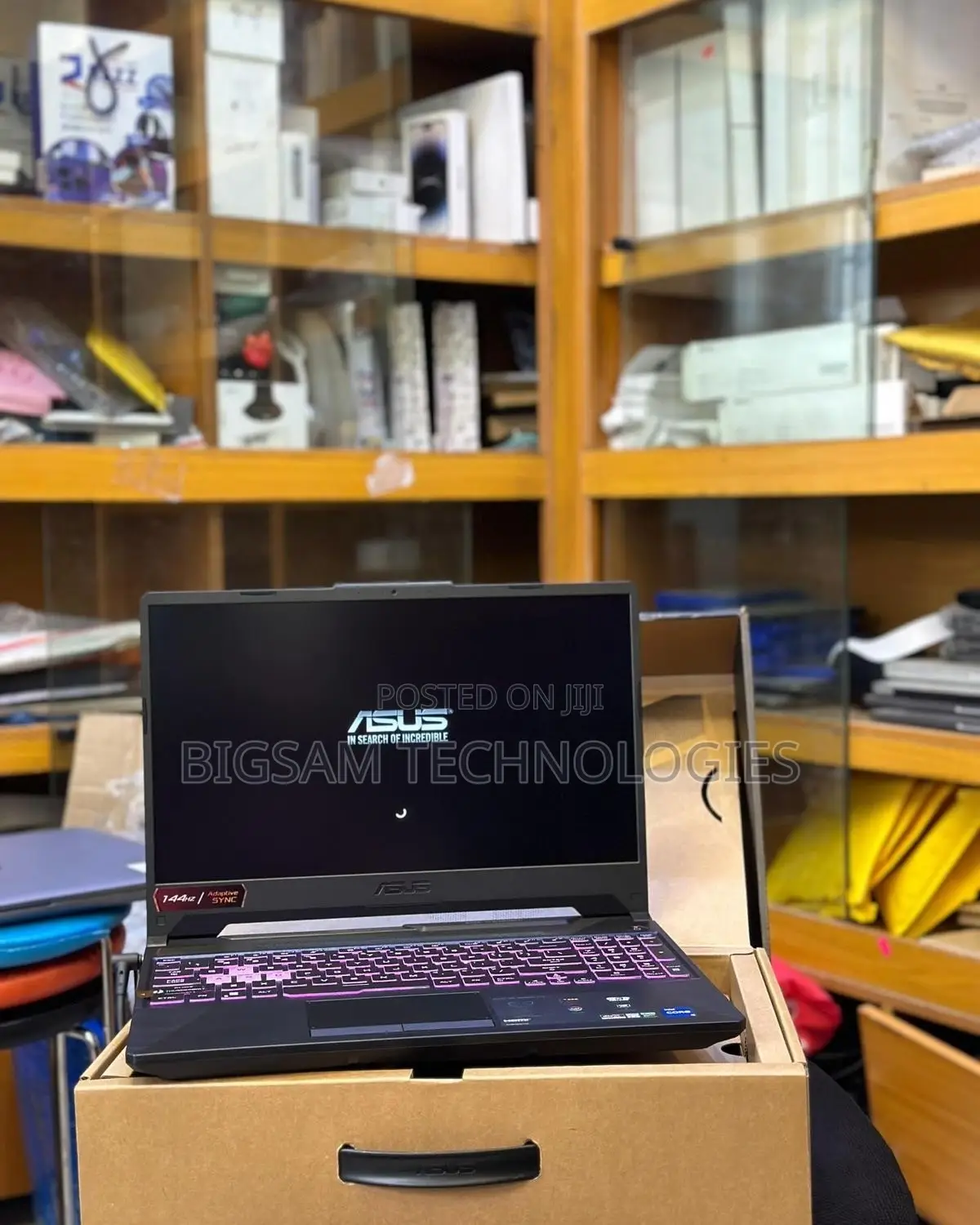 New Laptop Asus ROG Zephyrus G16 32GB Intel Core i9 SSD 2T