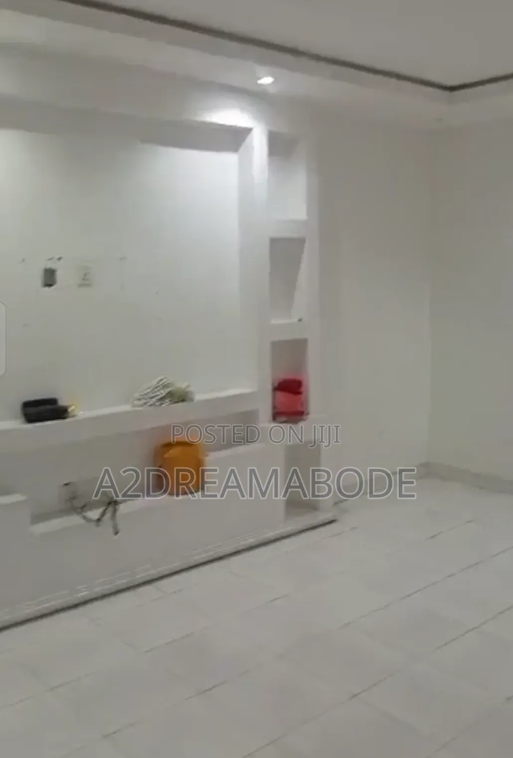 3bdrm Apartment in Omole for rent