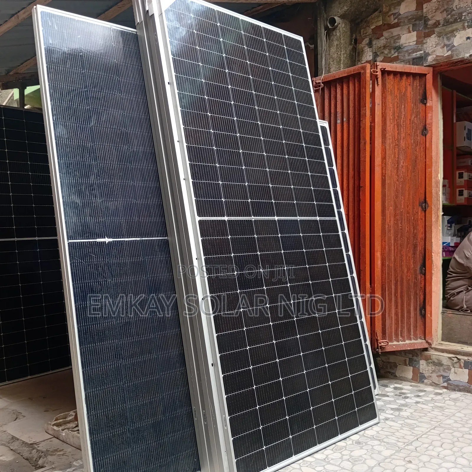 650w Qcell 156cells Bifacial Panel