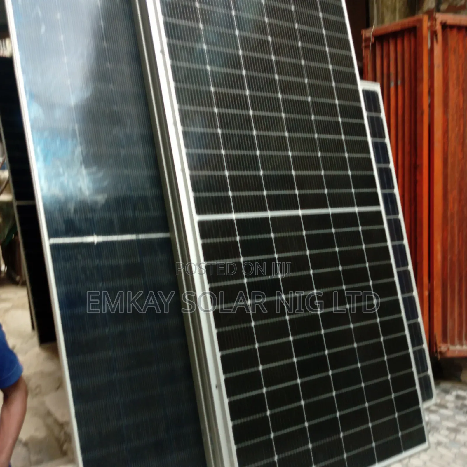 650w Qcell 156cells Bifacial Panel