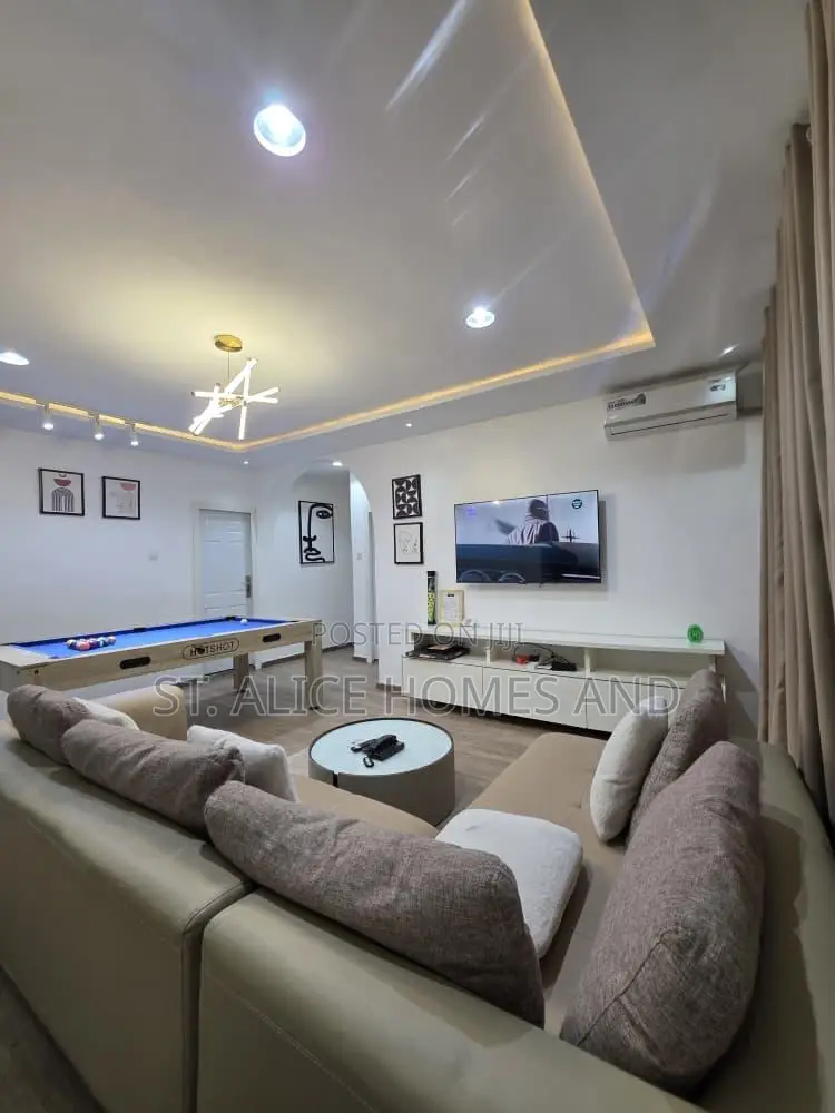 2 Bedroom Luxurious Apartment With Snooker Board
