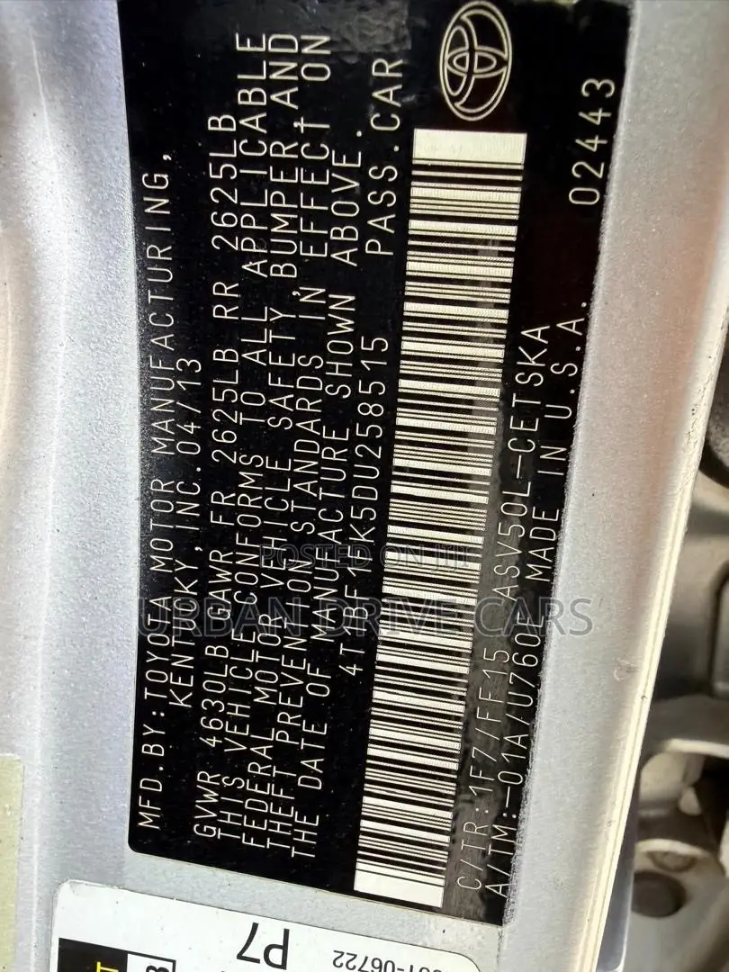 Toyota Camry SE 4dr Sedan (2.5L 4cyl 6A) 2013 Silver