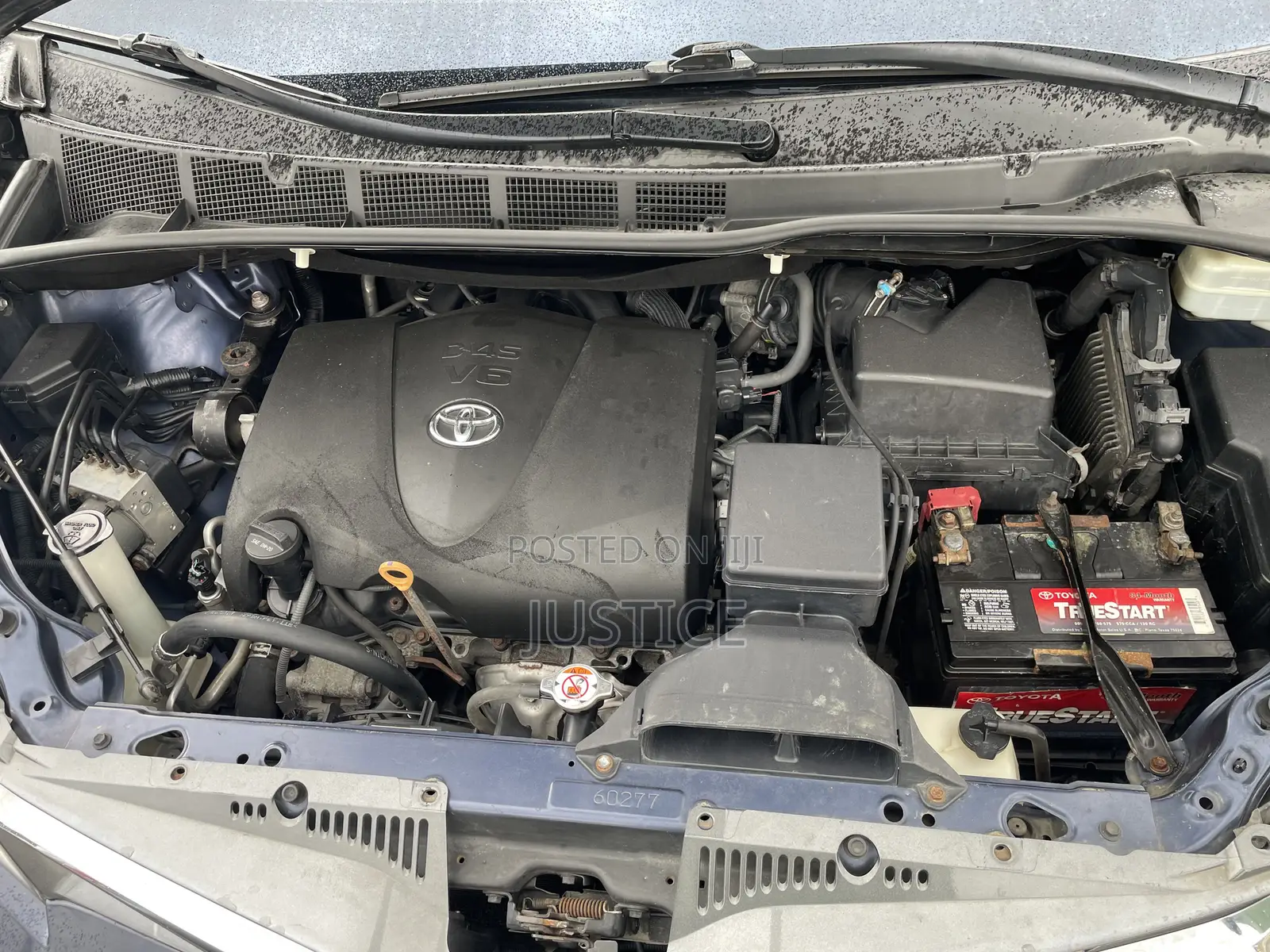 Toyota Sienna XLE AWD (3.5L 6cyl 8A) 2018 Blue