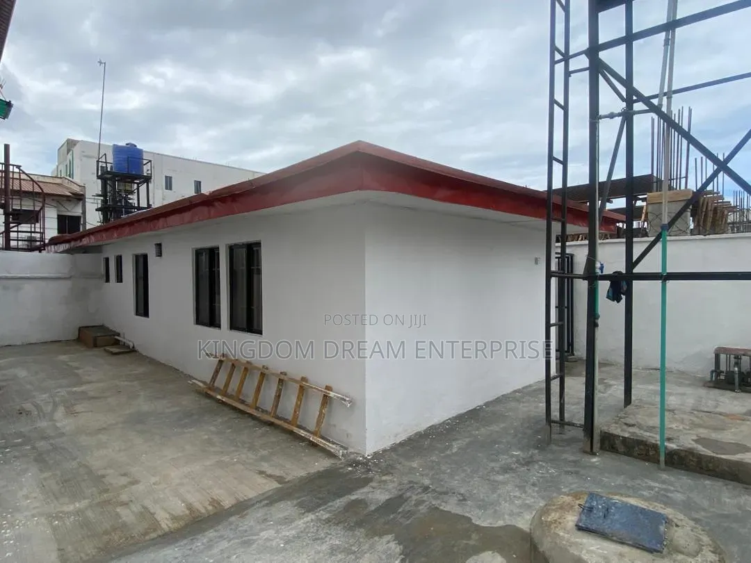 5bdrm House in Lekki Phase 1 Lagos for rent