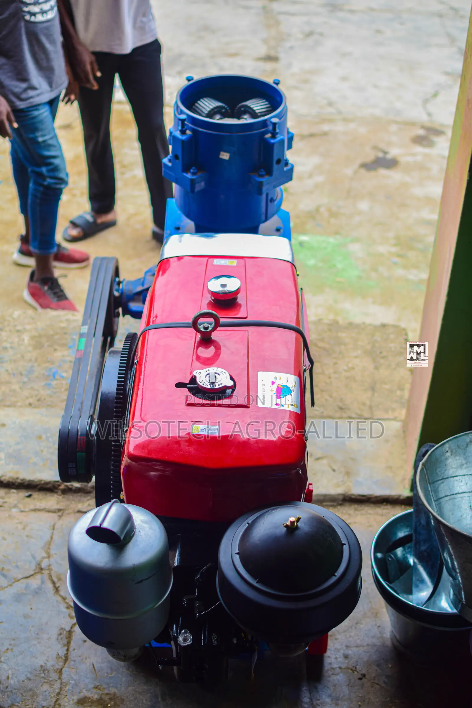 600kg/Hr (3roller) Diesel Engine Powered Pelletizer Machine