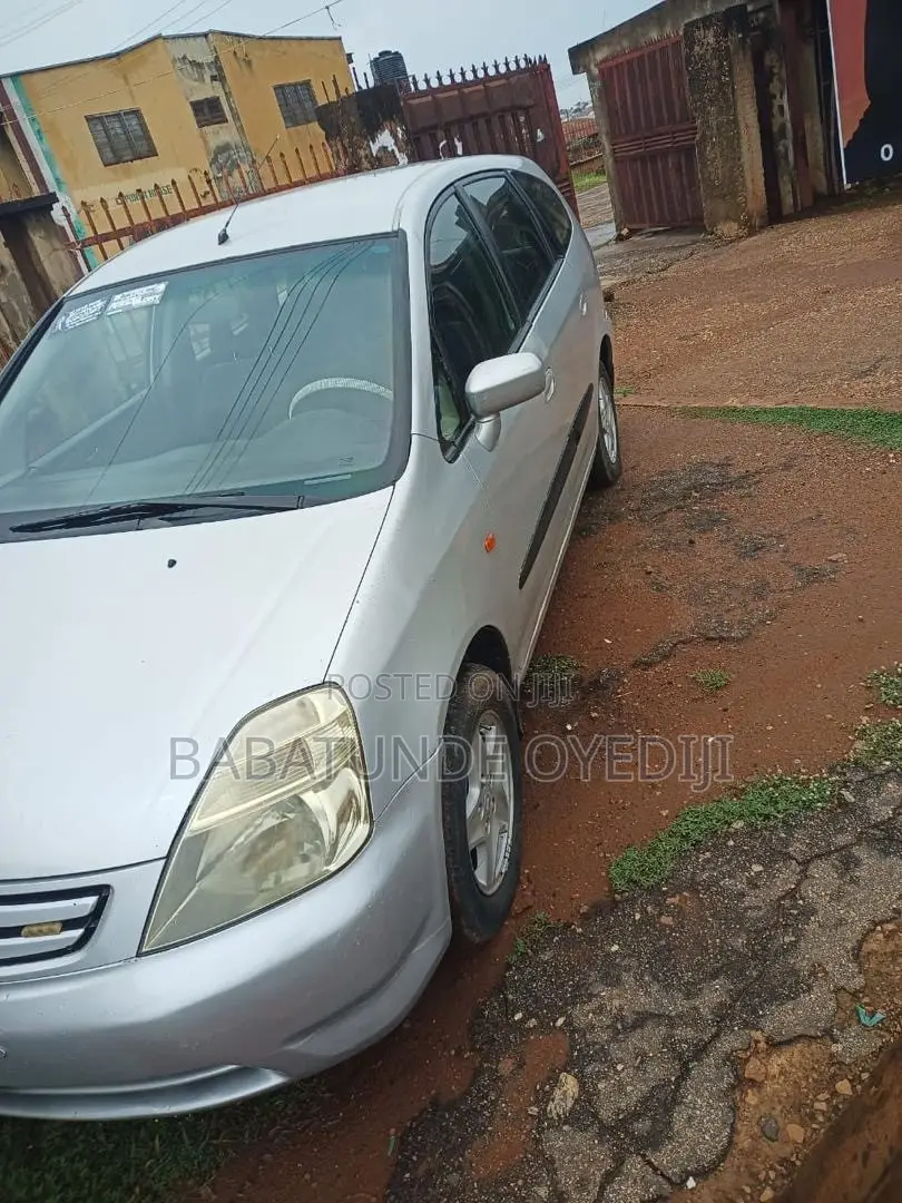 Honda Stream 2004 Silver
