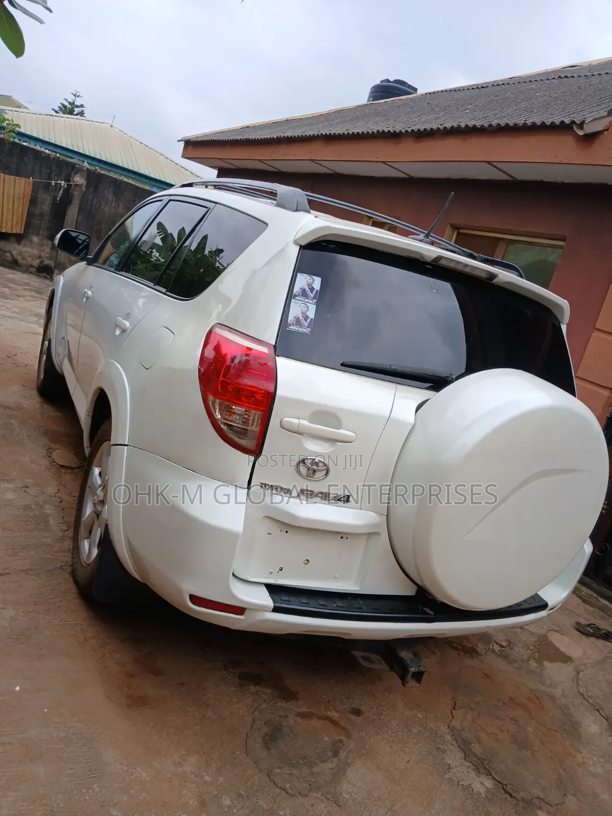 Toyota RAV4 2010 White