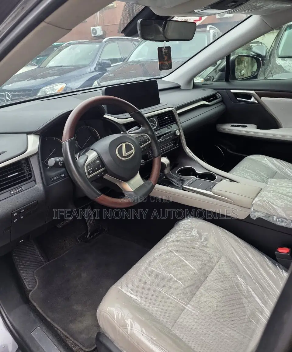 Lexus RX 350L Sports Luxury 2022 Gray