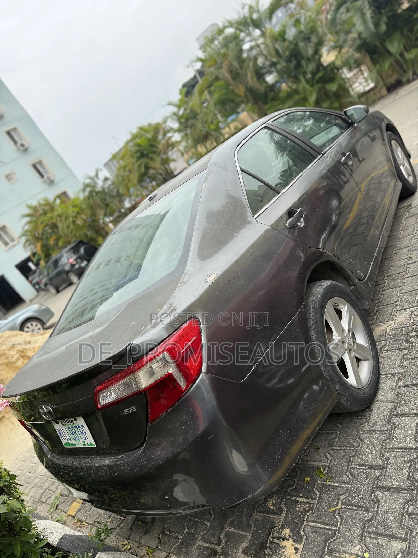 Toyota Camry 2012 Gray