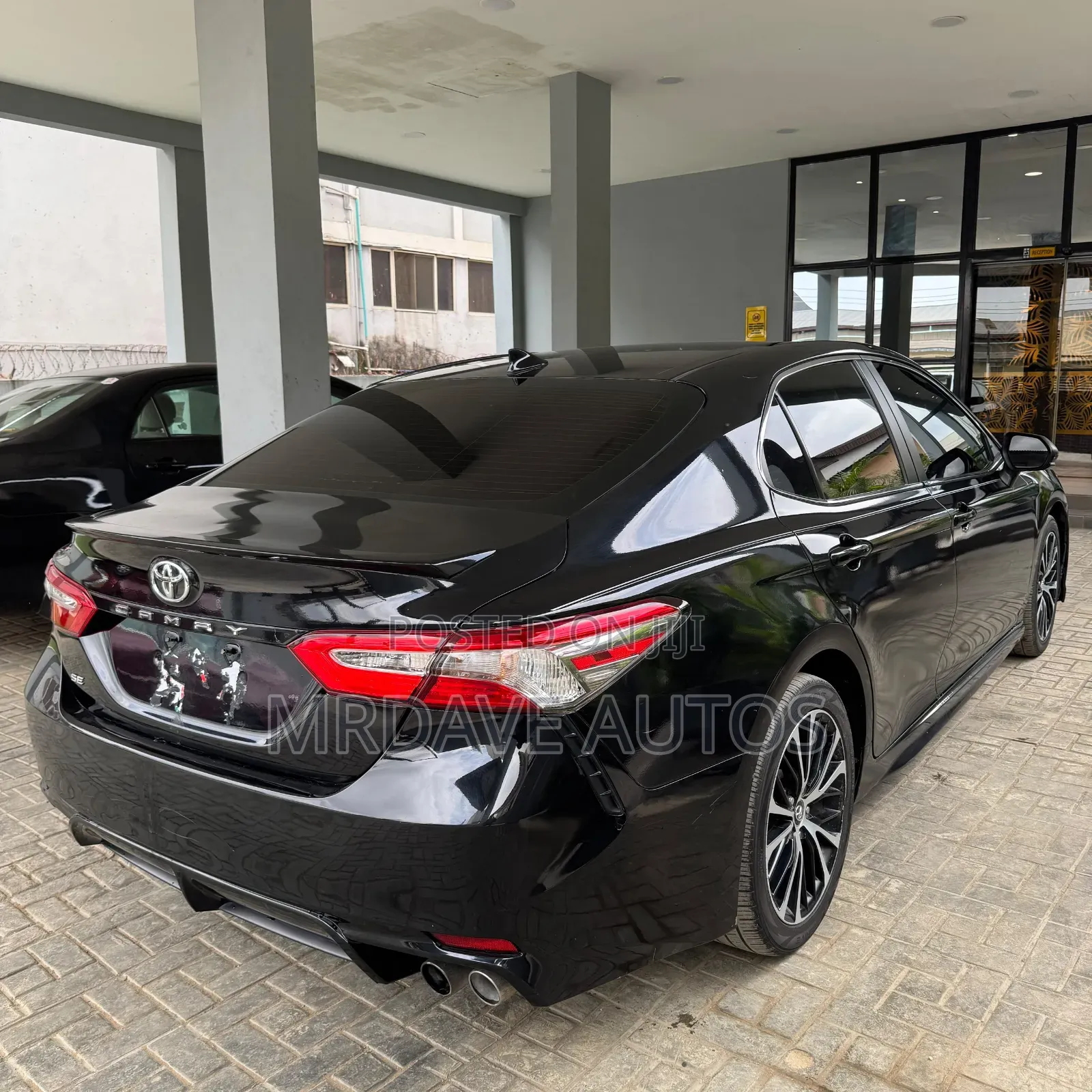 Toyota Camry 2018 Black