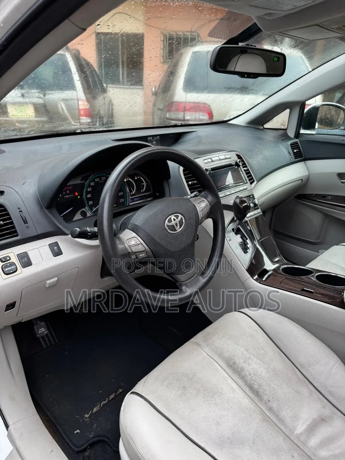 Toyota Venza XLE 2012 White