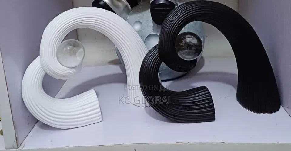 Figurings and Statues Available in Bulk