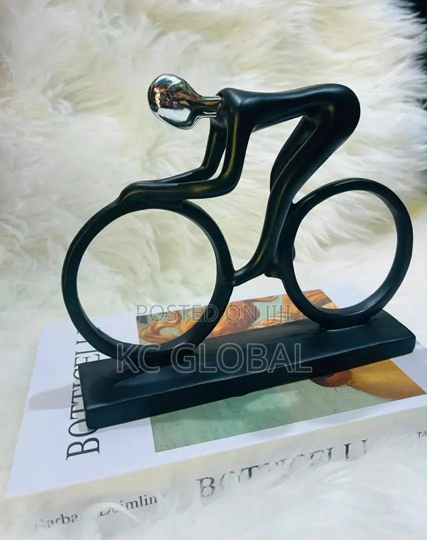 Figurings and Statues Available in Bulk