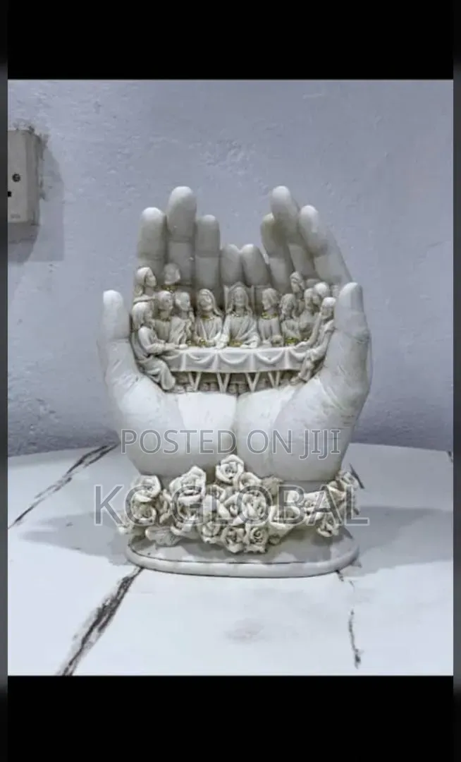 Figurings and Statues Available in Bulk
